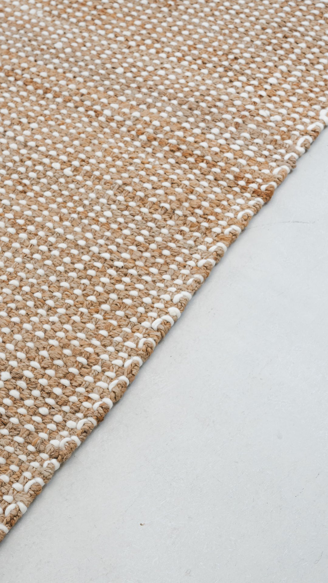 Heavy Jute & New Zealand wool Rug – Matias Moellenbach